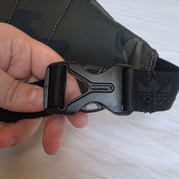 Adidas Camouflage Belt Bag - Black and Orange - Picture 5 of 9